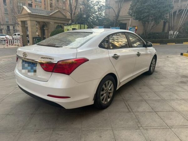 2014 Hyundai Mistra 1.8L Manual GL Comfort - Image 7