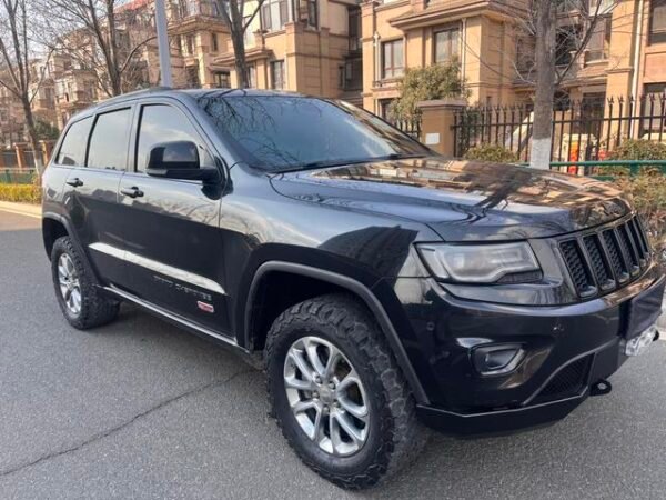 2015 Jeep Grand Cherokee 3.0TD Diesel Luxe Navigation Edition - Image 3