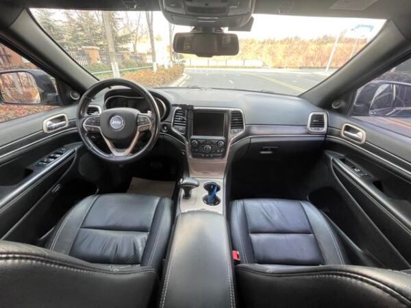 2015 Jeep Grand Cherokee 3.0TD Diesel Luxe Navigation Edition - Image 12