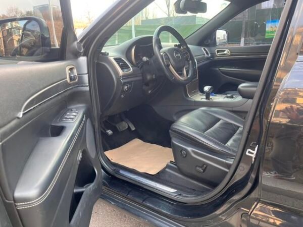 2015 Jeep Grand Cherokee 3.0TD Diesel Luxe Navigation Edition - Image 10