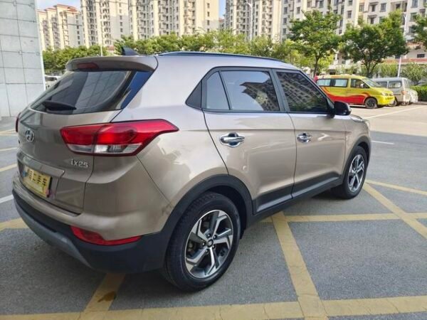Newly arrived 2019 Hyundai IX25 1.6L automatic transmission, top configuration - Image 4