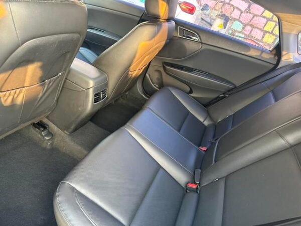2016 Hyundai Mistra 1.8L Automatic GLS Smart Edition - Image 10