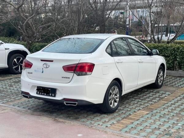 2015 Soueast V5 Lingzhi Plus 1.5L Manual - Image 3