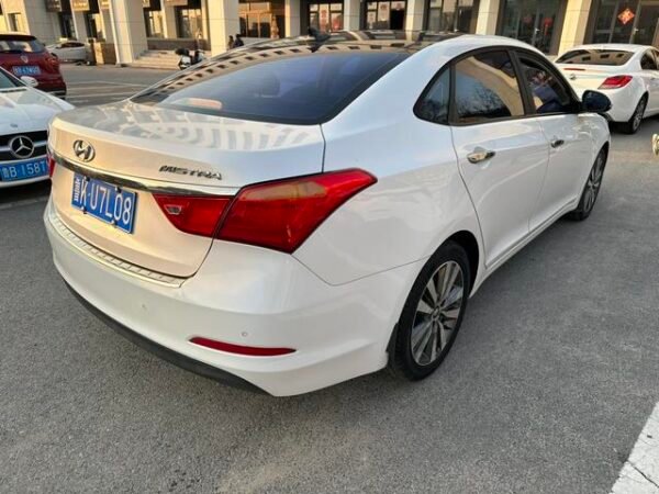 2016 Hyundai Mistra 1.8L Automatic GLS Smart Edition - Image 2
